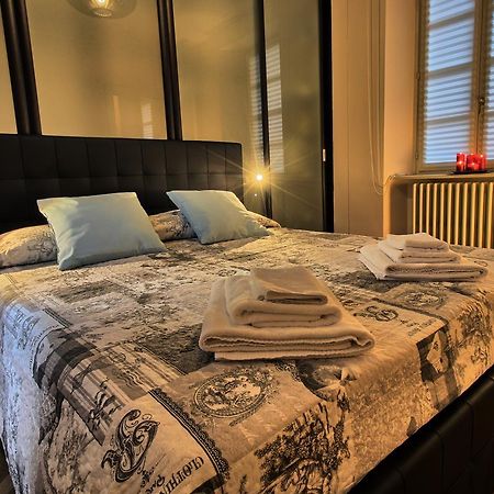 Ancient Courtyard Bonanomi 2 Bedroom Apartment Como Exterior foto