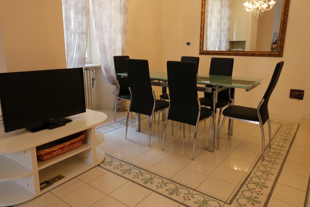 Ancient Courtyard Bonanomi 2 Bedroom Apartment Como Exterior foto