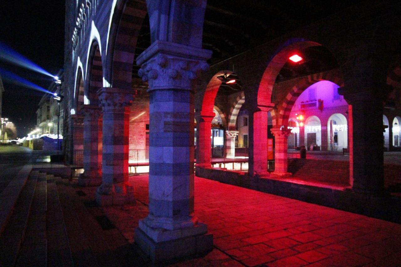Ancient Courtyard Bonanomi 2 Bedroom Apartment Como Exterior foto